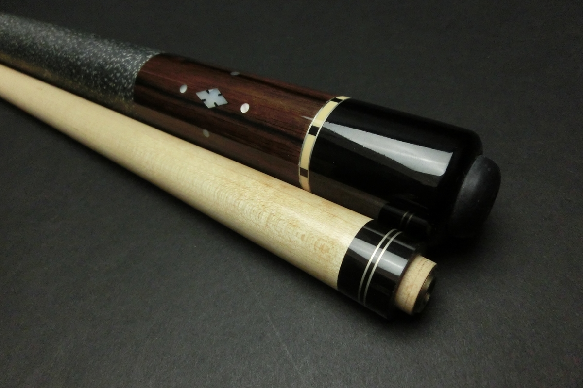 15705 アダム Adam Helmstetter 4剣 18山パイロ ノーマル ビリヤード キュー CUE SPIDER