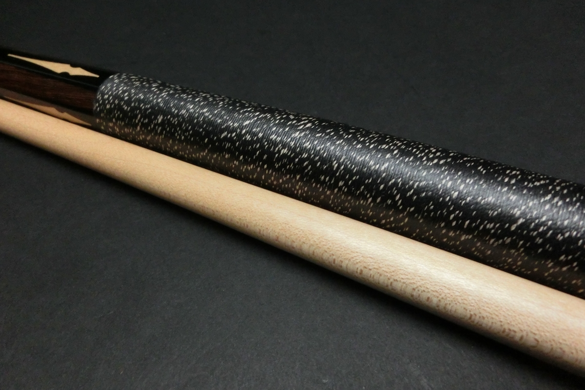 15713 未使用 デールペリー DP 4剣 ラジアル ノーマルシャフト ビリヤード キュー カスタム SPIDER