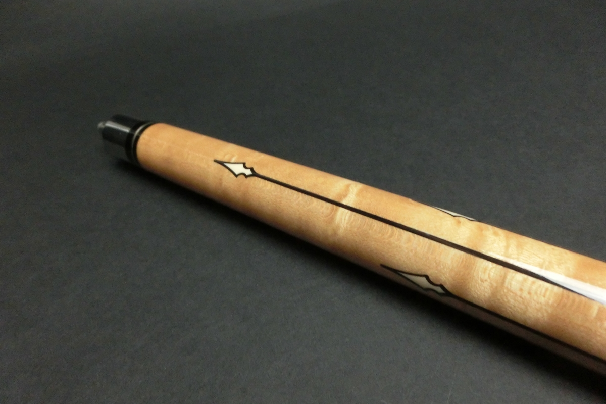 【ヤフオク出品中】15710 メッヅ Mezz PUJ-7 バットのみ UJ バーズアイ ビリヤード キュー CUE SPIDER