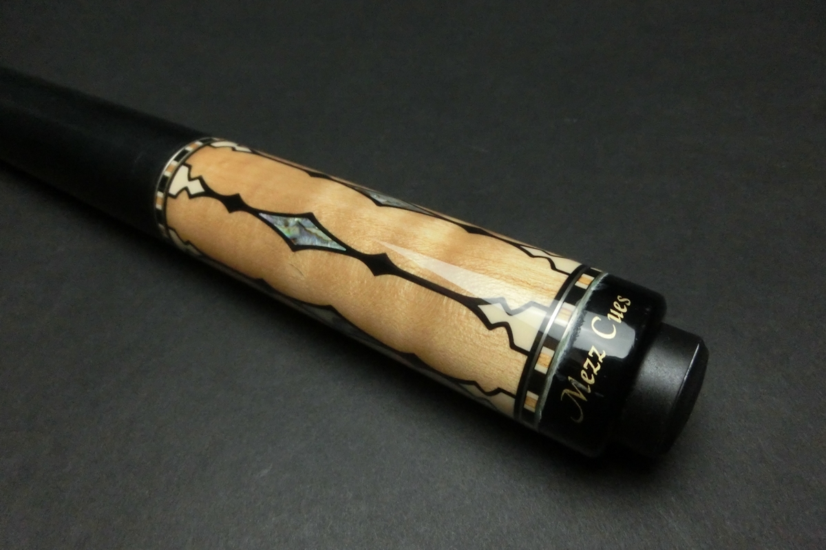 【ヤフオク出品中】15710 メッヅ Mezz PUJ-7 バットのみ UJ バーズアイ ビリヤード キュー CUE SPIDER