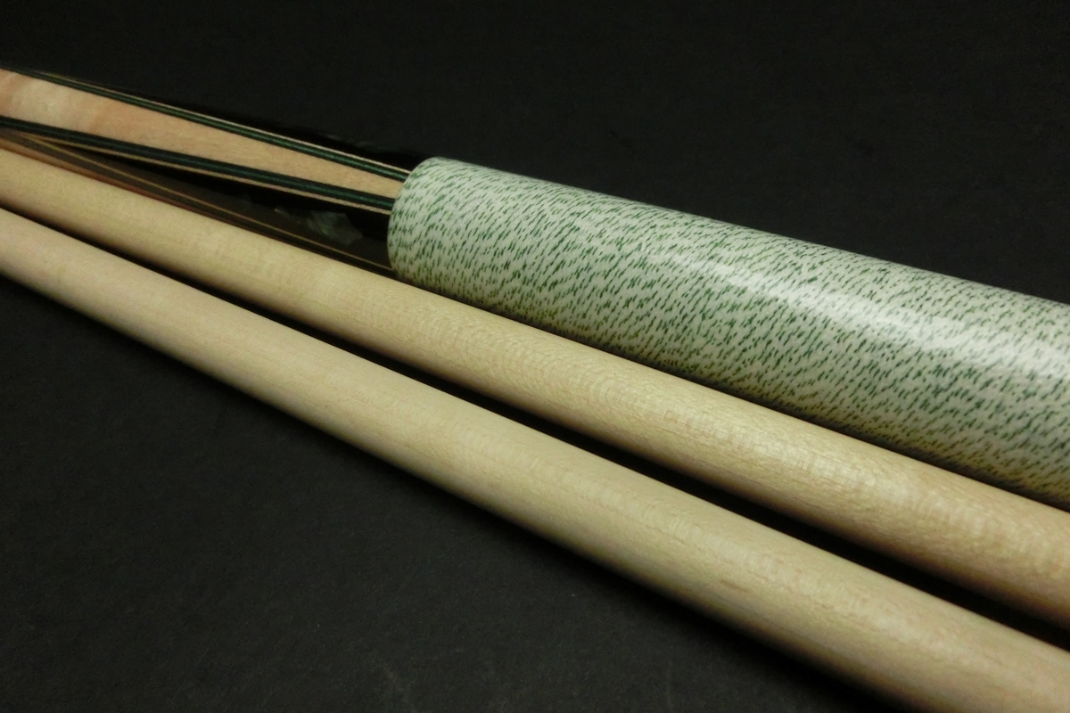 15718 メウチ Meucci 4剣 2シャフト ノーマル 18山 ビリヤード キュー CUE SPIDER