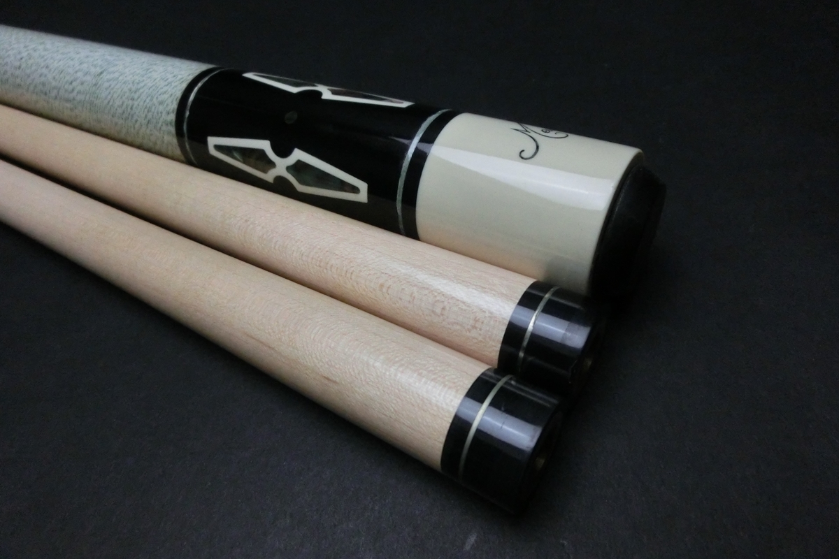 15718 メウチ Meucci 4剣 2シャフト ノーマル 18山 ビリヤード キュー CUE SPIDER