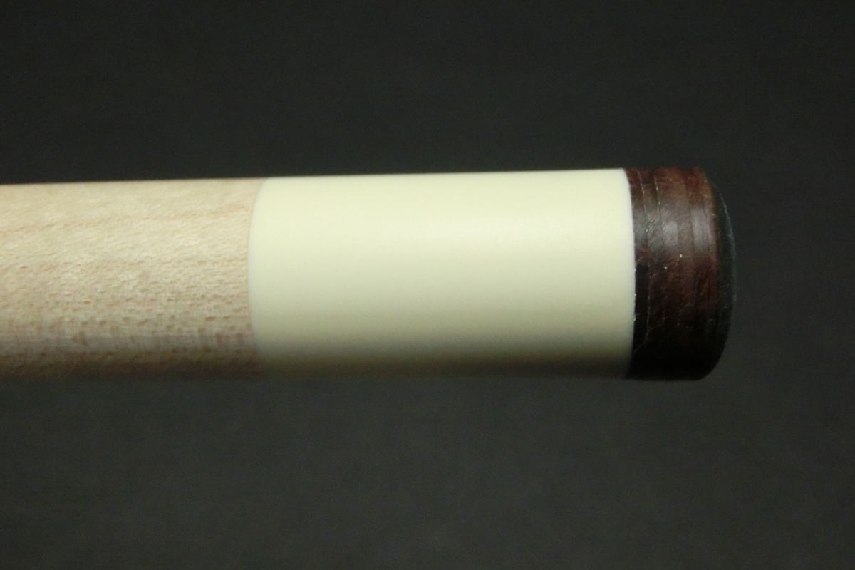 【ヤフオク出品中】15711 メッヅ Mezz AXI-T LTD WD700 WJ ビリヤード ハイテク キュー CUE SPIDER