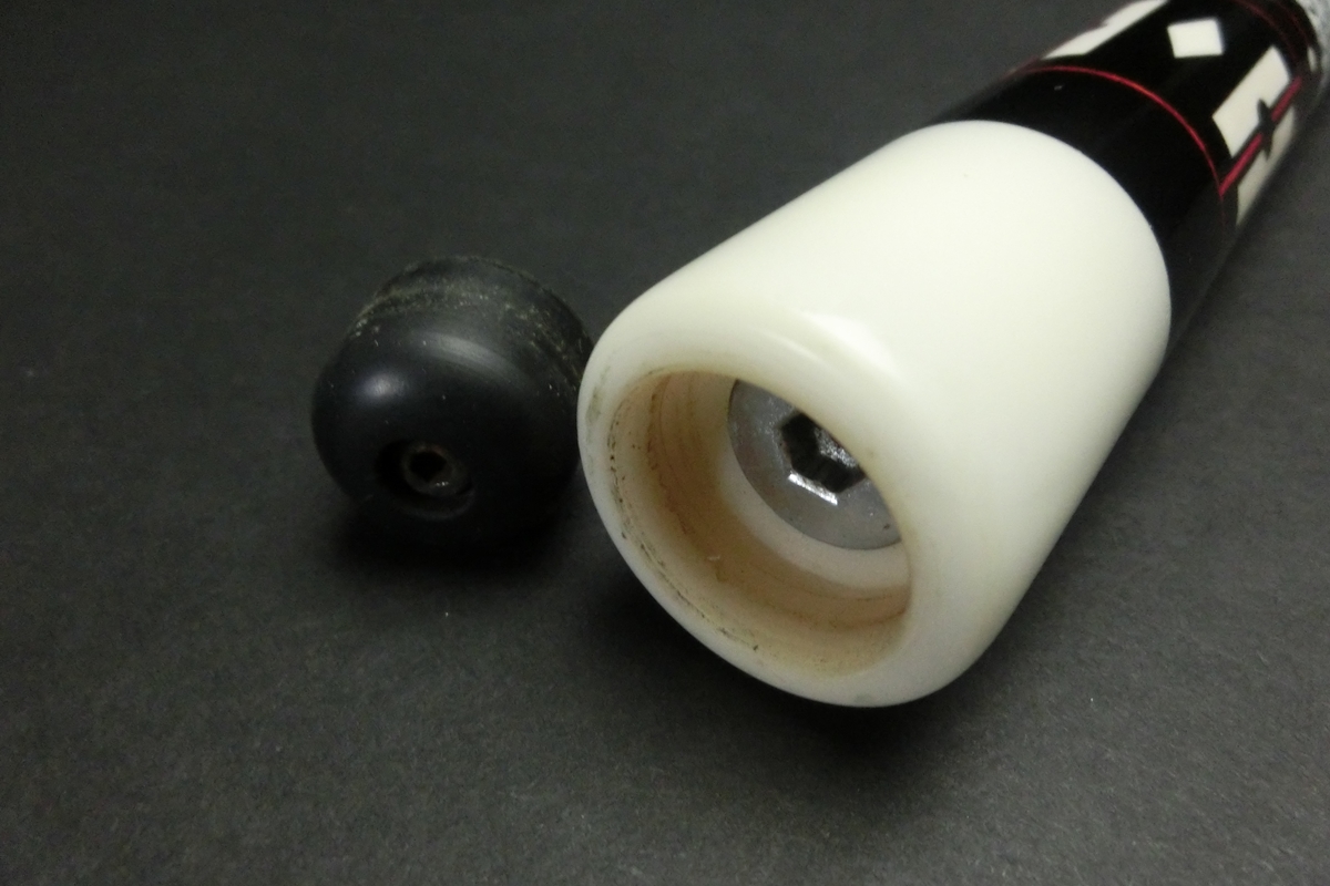 15677 リチャードブラック RichardBlack 4剣 レッドバロン 2シャフト リフィニッシュ ビリヤード キュー カスタム SPIDER