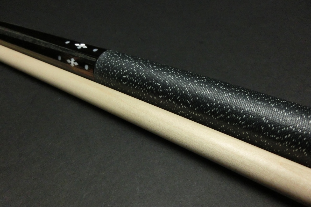 【ヤフオク出品中】15720 アダム Adam CL-4 6剣 ACSS-M 10山 ビリヤード ハイテク キュー CUE SPIDER