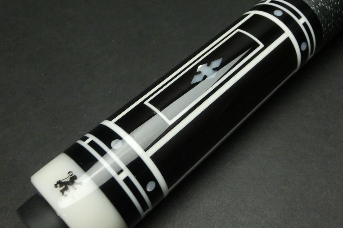 【ヤフオク出品中】15720 アダム Adam CL-4 6剣 ACSS-M 10山 ビリヤード ハイテク キュー CUE SPIDER