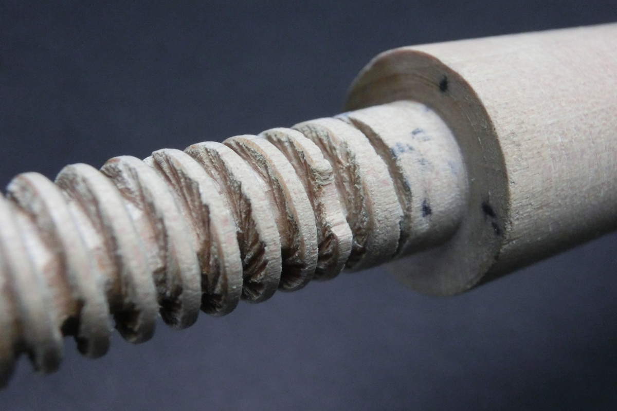 【ヤフオク出品中】15724 アダム Adam 4B キャロム Exceed 1989 タケノコ 木ネジ ビリヤード キュー CUE SPIDER□