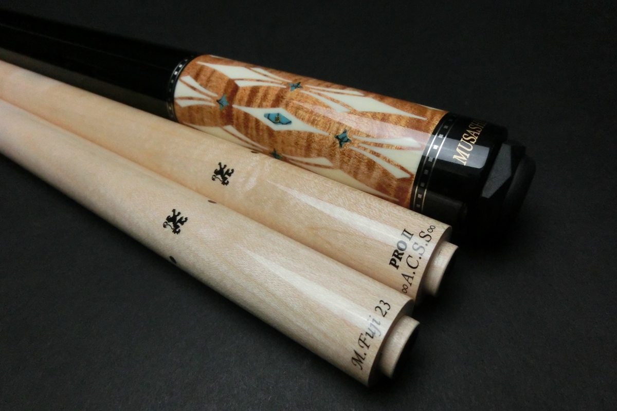 【ヤフオク出品中】15725 未使用 ムサシ Musashi 3C キャロム IM-8P-TON84 角芯 2シャフト ビリヤード キュー カスタム SPIDER□