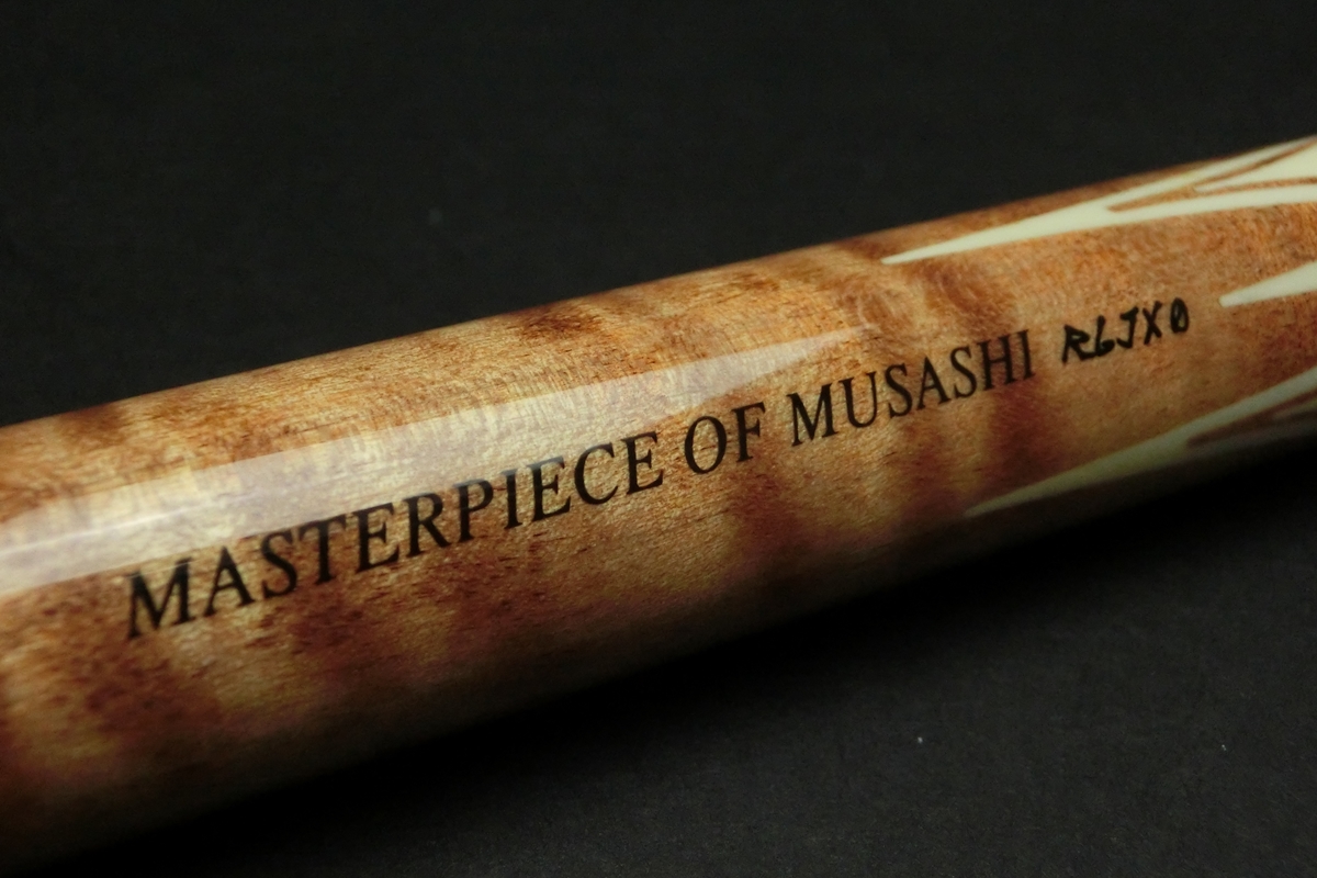 【ヤフオク出品中】15725 未使用 ムサシ Musashi 3C キャロム IM-8P-TON84 角芯 2シャフト ビリヤード キュー カスタム SPIDER□