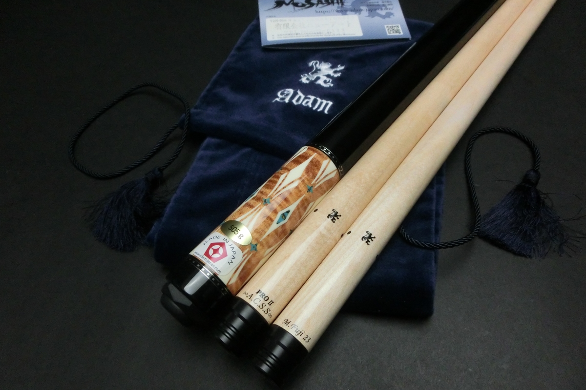 【ヤフオク出品中】15725 未使用 ムサシ Musashi 3C キャロム IM-8P-TON84 角芯 2シャフト ビリヤード キュー カスタム SPIDER□