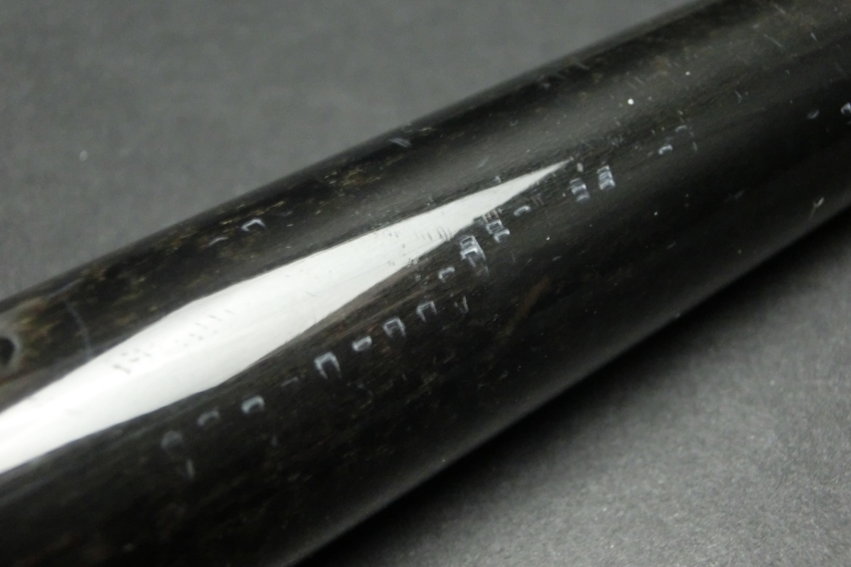 【ヤフオク出品中】15701 メッヅ Mezz エアシューター G10 ジャンプキュー ビリヤード CUE SPIDER