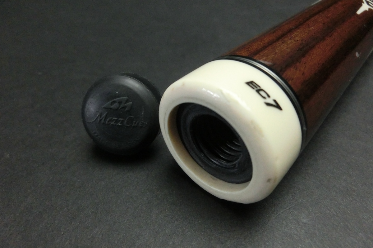 【ヤフオク出品中】15732 メッヅ Mezz EC7 R1 WX700 UJ ビリヤード ハイテク キュー CUE SPIDER