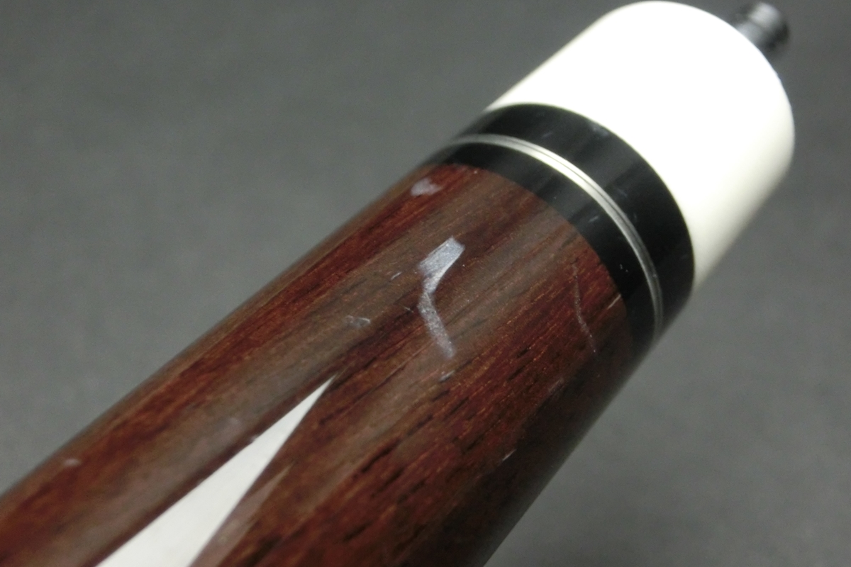 【ヤフオク出品中】15732 メッヅ Mezz EC7 R1 WX700 UJ ビリヤード ハイテク キュー CUE SPIDER