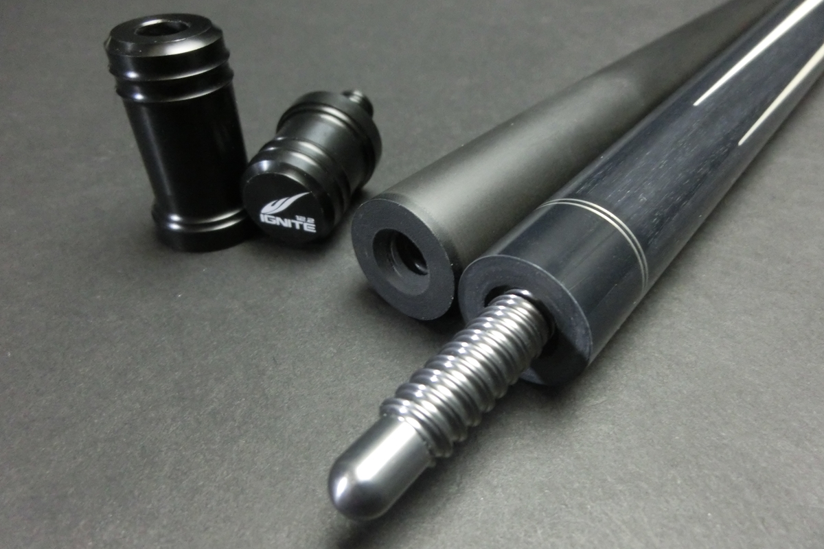 【ヤフオク出品中】15731 使用少 メッヅ Mezz AVT-24K Ignite12.2 W2J ビリヤード ハイテク カーボン キュー CUE SPIDER