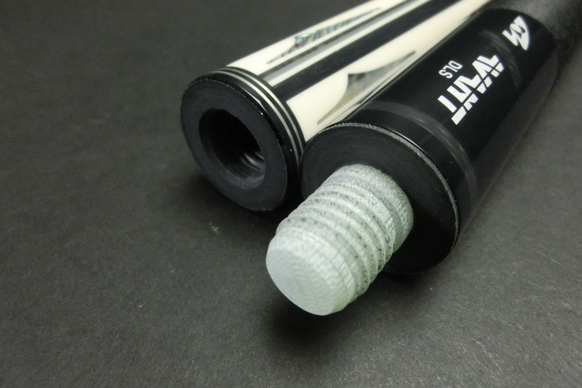 【ヤフオク出品中】15731 使用少 メッヅ Mezz AVT-24K Ignite12.2 W2J ビリヤード ハイテク カーボン キュー CUE SPIDER