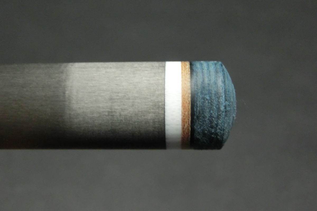 【ヤフオク出品中】15731 使用少 メッヅ Mezz AVT-24K Ignite12.2 W2J ビリヤード ハイテク カーボン キュー CUE SPIDER