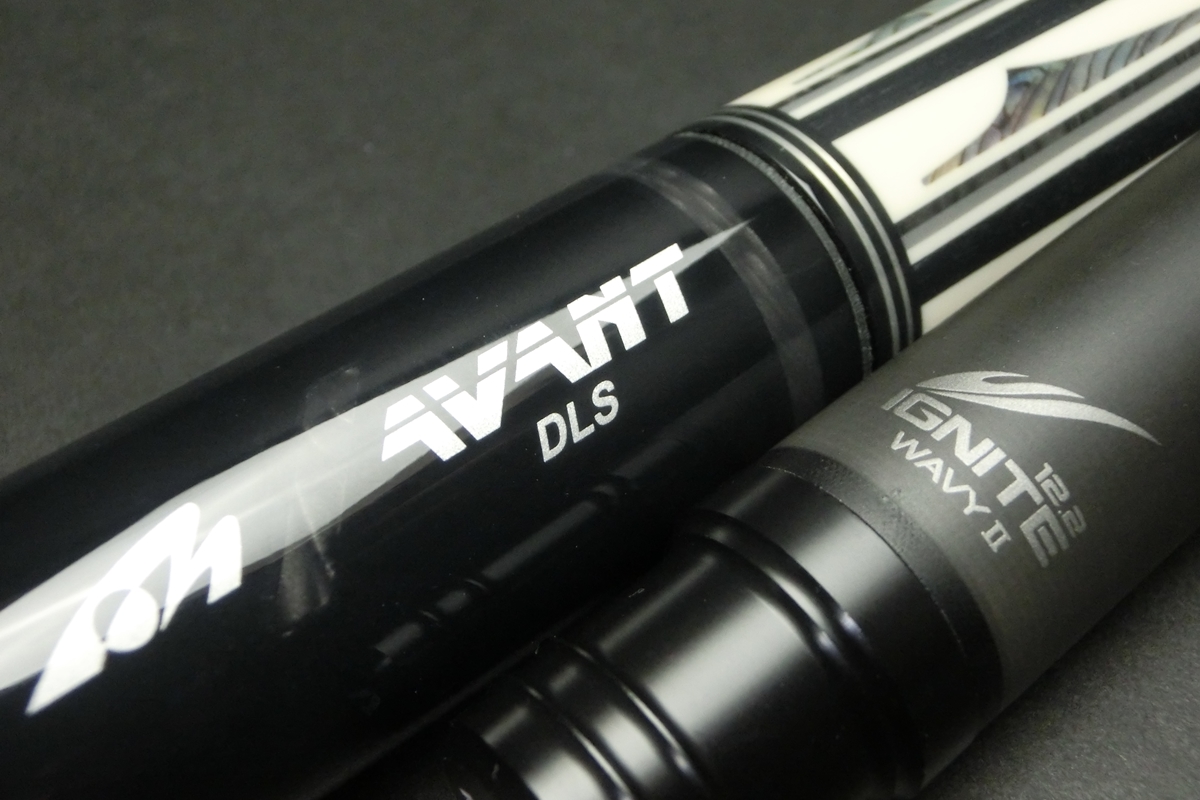 【ヤフオク出品中】15731 使用少 メッヅ Mezz AVT-24K Ignite12.2 W2J ビリヤード ハイテク カーボン キュー CUE SPIDER