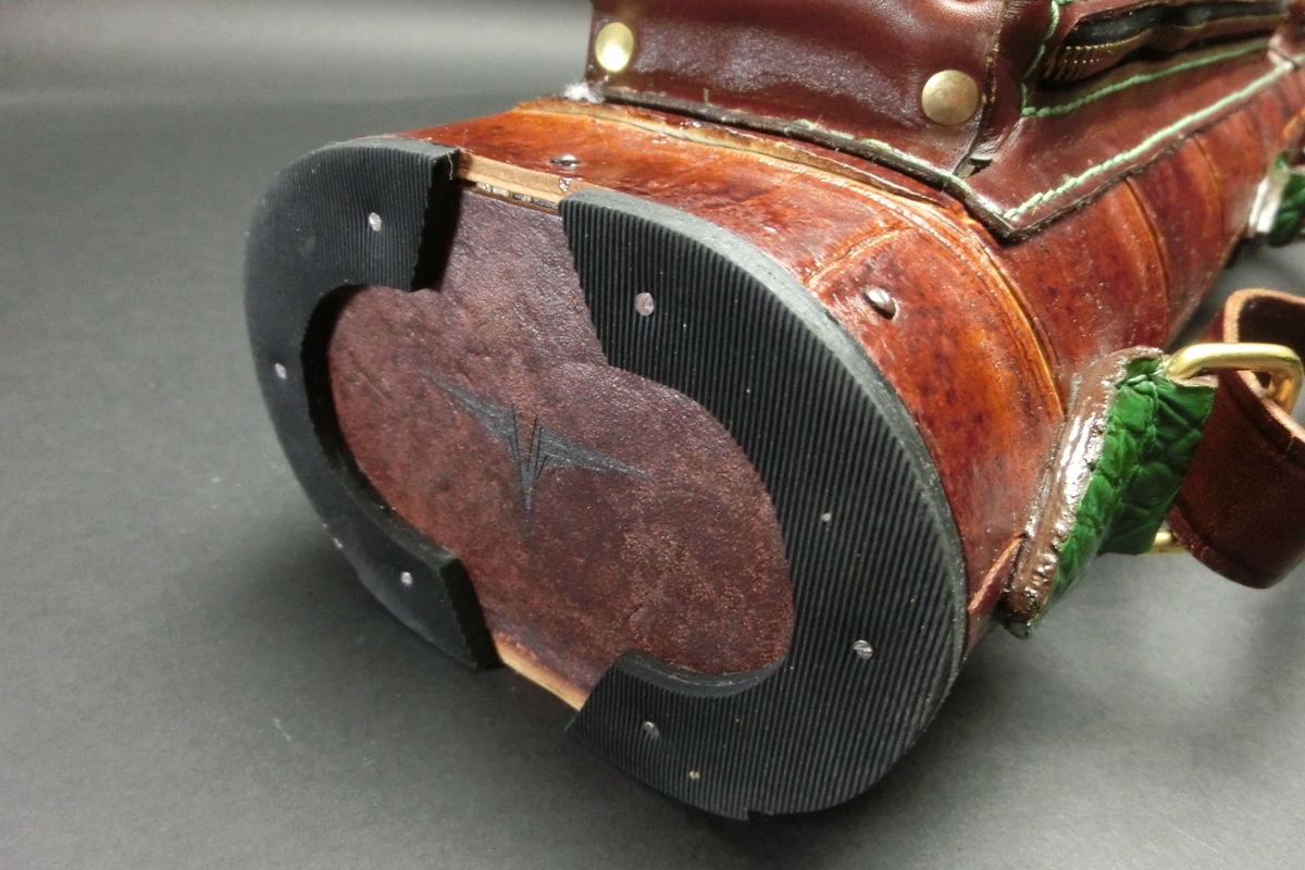 31652 ヴォルツーリ Volturi キューケース 4B6S クロコ 茶 緑ステッチ ビリヤード ケース SPIDER