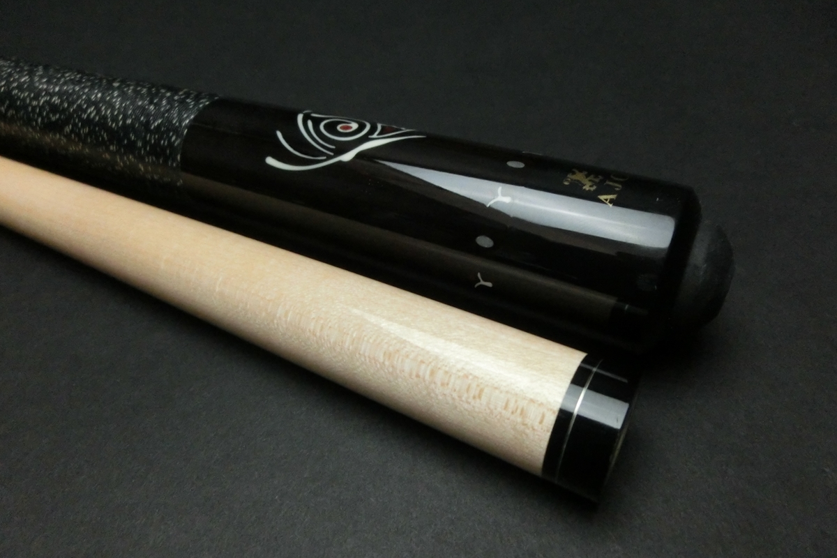 【ヤフオク出品中】15788 アダム Adam AJC エボニー 蝶インレイ 10山 ノーマル ビリヤード キュー CUE SPIDER□