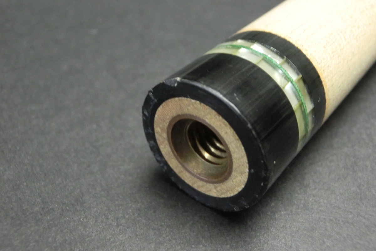 23250 メウチ Meucci レッドドット シャフト 18山 110g ビリヤード キュー ノーマル SPIDER