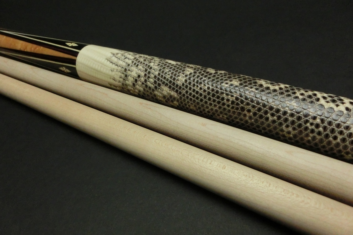 15749 タッド TAD 4剣 2シャフト 18山パイロ ノーマル ビリヤード キュー カスタム SPIDER