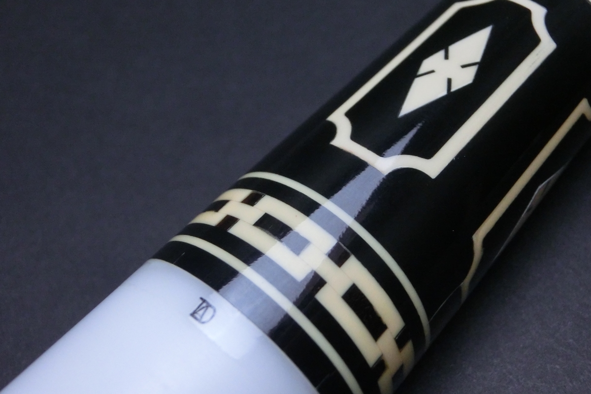 15749 タッド TAD 4剣 2シャフト 18山パイロ ノーマル ビリヤード キュー カスタム SPIDER