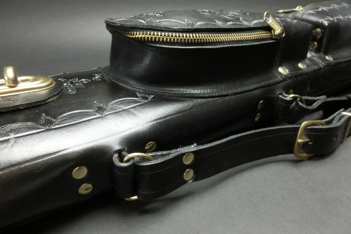 31660 タッド TAD 本革ケース 黒 2B4S 赤フェルト ビリヤード キューケース ケース SPIDER
