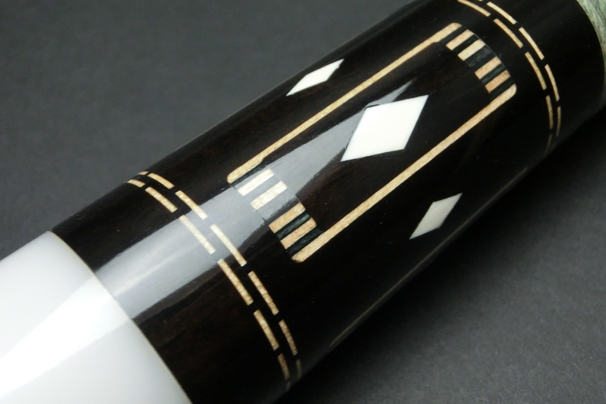15812 アダム Adam SuperPRO 4剣 2シャフト ノーマル ビリヤード キュー CUE SPIDER