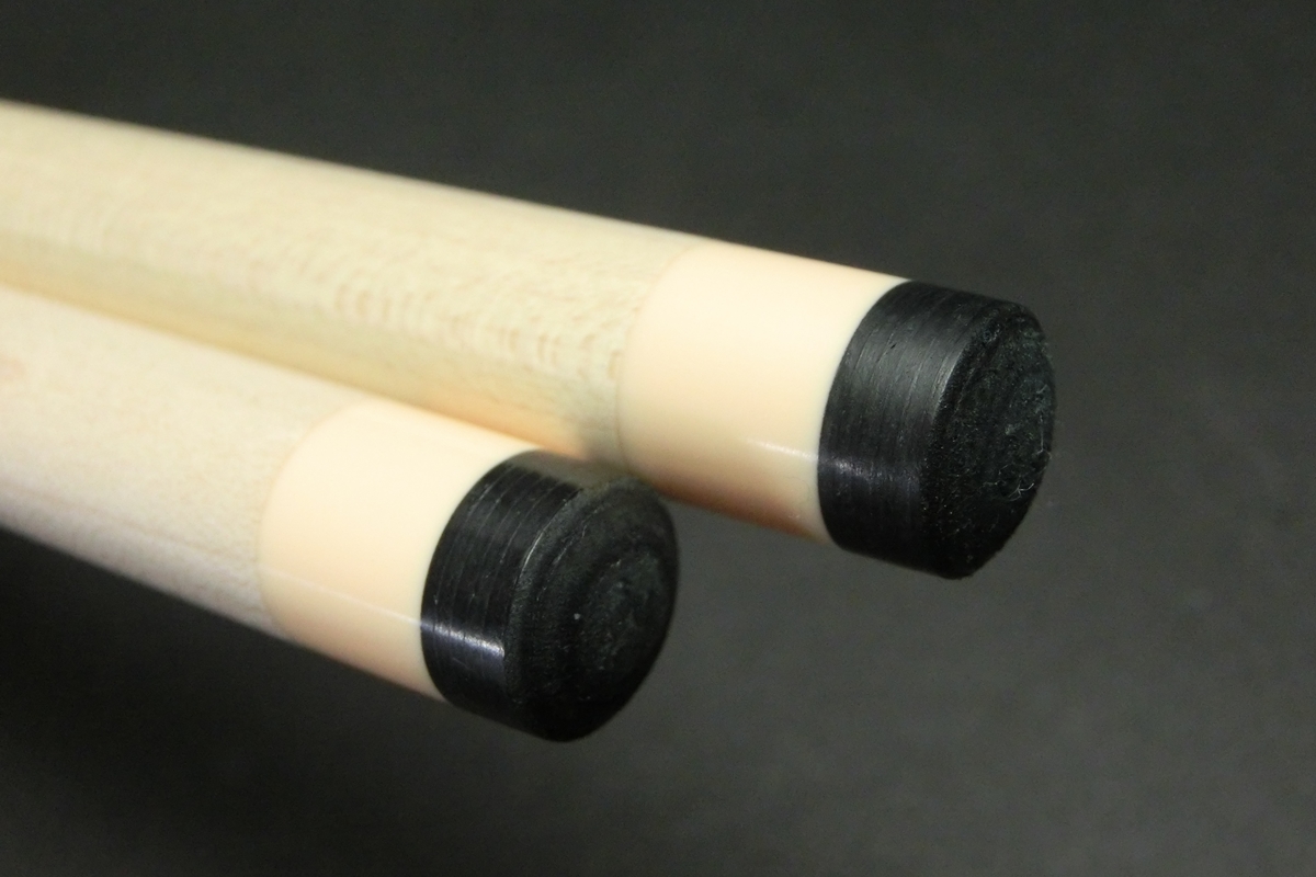 【ヤフオク出品中】15686 美品 ムサシ Musashi 3C 角芯 タケノコ 430-1 2シャフト ビリヤード キュー キャロム SPIDER□