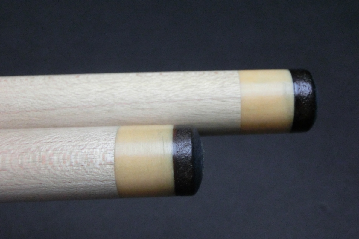 【ヤフオク出品中】15688 アダム Adam 3C 小林モデル 4剣 2シャフト 木ネジ ビリヤード キュー キャロム SPIDER□