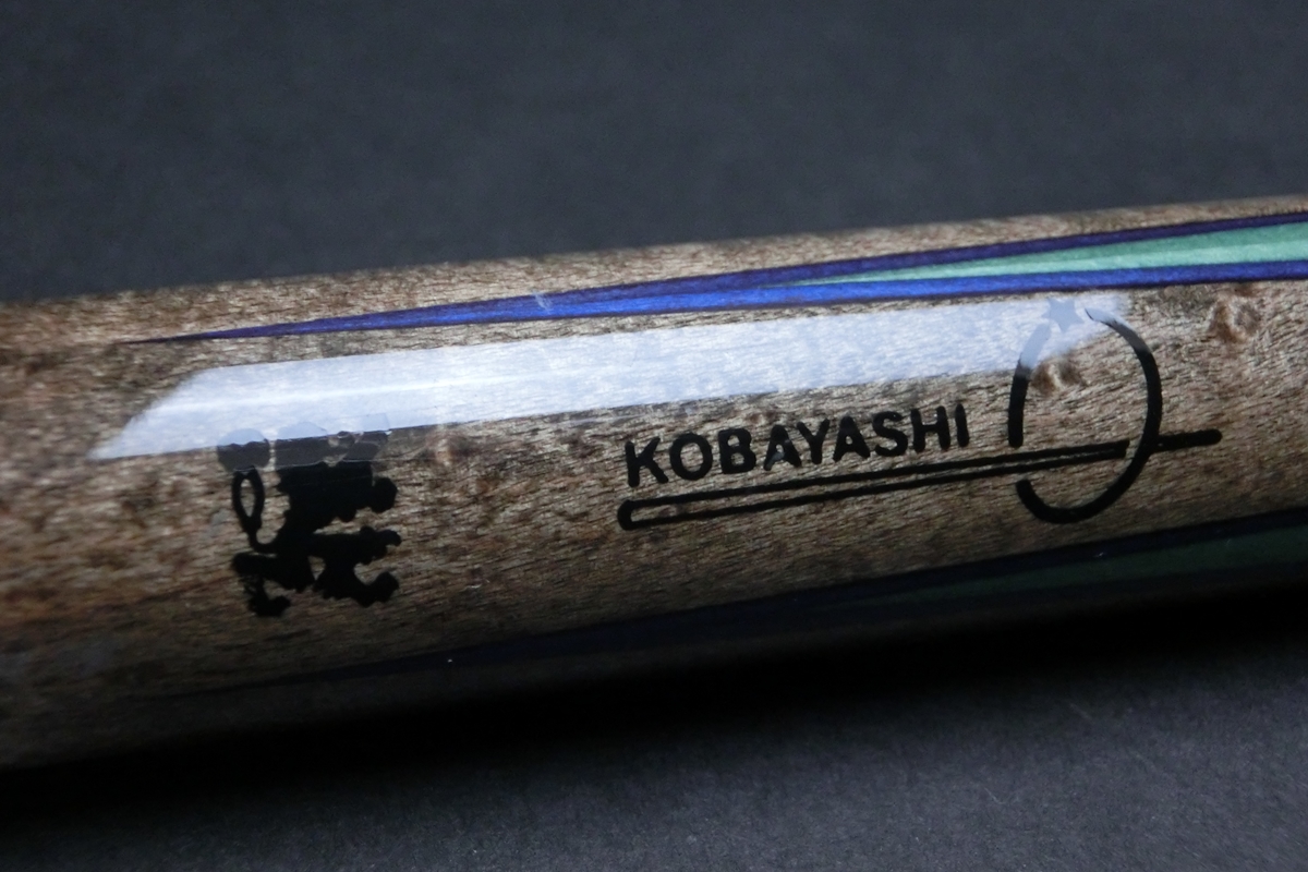 【ヤフオク出品中】15688 アダム Adam 3C 小林モデル 4剣 2シャフト 木ネジ ビリヤード キュー キャロム SPIDER□