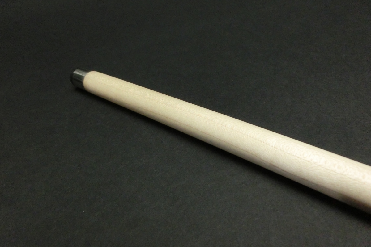 【ヤフオク出品中】15698 メッヅ Mezz エアシューター BIタップ ジャンプキュー ビリヤード CUE SPIDER