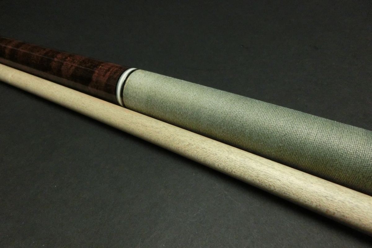 【ヤフオク出品中】15697 メッヅ Mezz BC-T ノーマルシャフト UJ ビリヤード キュー CUE SPIDER