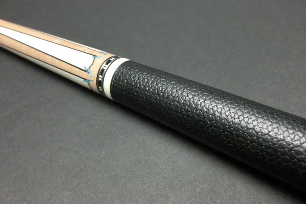 【ヤフオク出品中】 15406 メッヅ Mezz EC9-N4 バットのみ ジュマ4剣 ダブルリング UJ 革巻き キュー ビリヤード CUE SPIDER