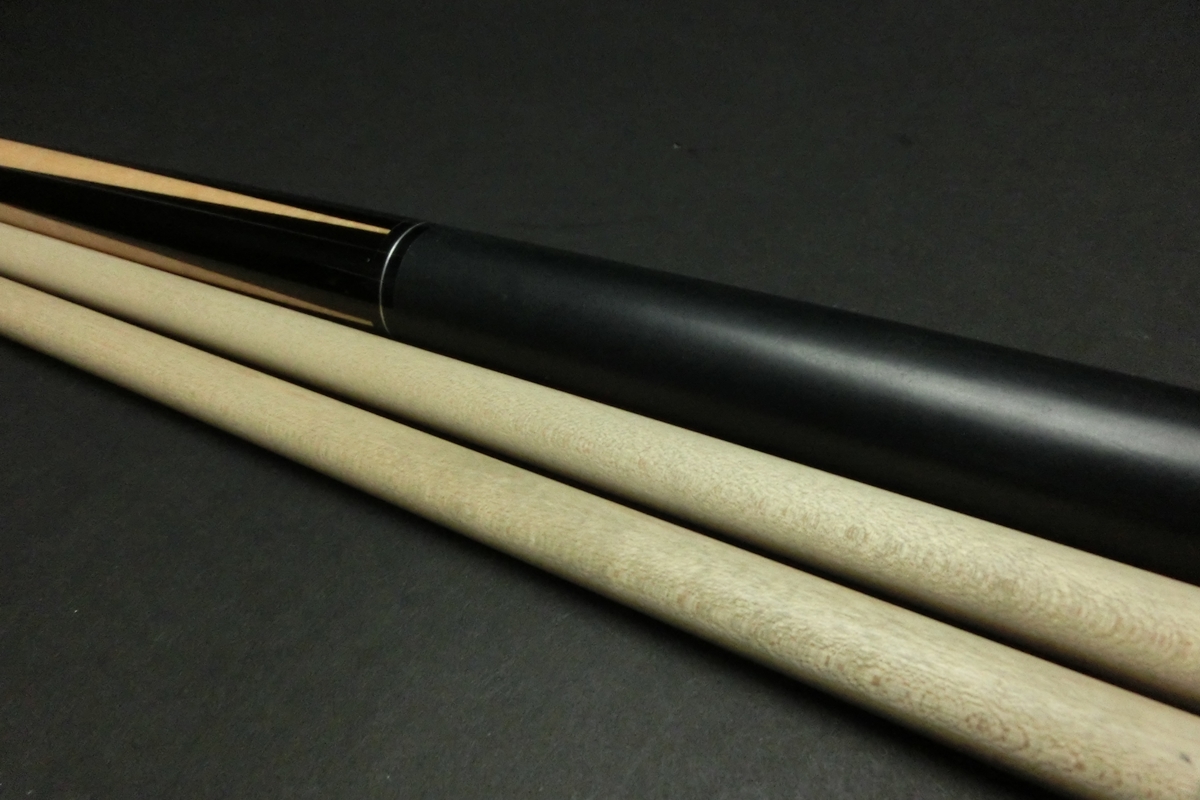 15694 訳アリ ランブロス Lambros 4剣 2シャフト ノーマル ウルトラ1 ビリヤード キュー カスタム SPIDER