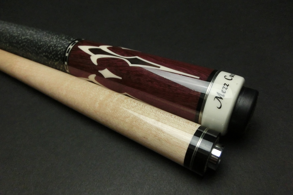 【ヤフオク出品中】15703 メッヅ Mezz EC-P4 ノーマルシャフト UJ ビリヤード キュー CUE SPIDER