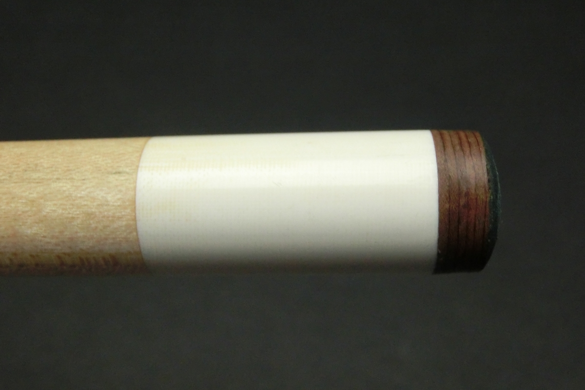 【ヤフオク出品中】15703 メッヅ Mezz EC-P4 ノーマルシャフト UJ ビリヤード キュー CUE SPIDER