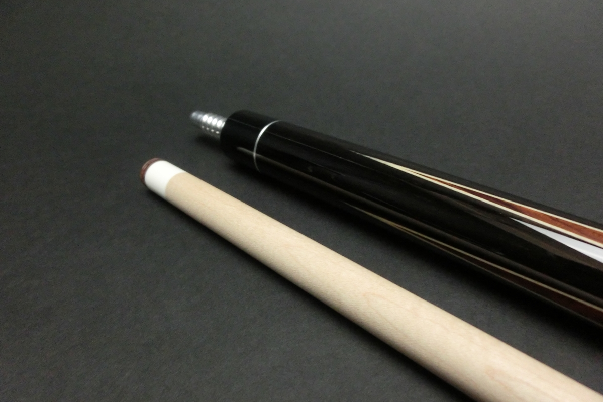 15247 使用少 美品 ユニバーサル Universal 112-4 子持8剣 ラジアル 8分割シャフト ハイテク キュー CUE SPIDER